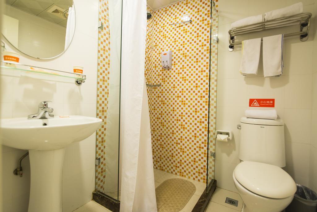 Home Inn Yichang Gezhou Dam ภายนอก รูปภาพ